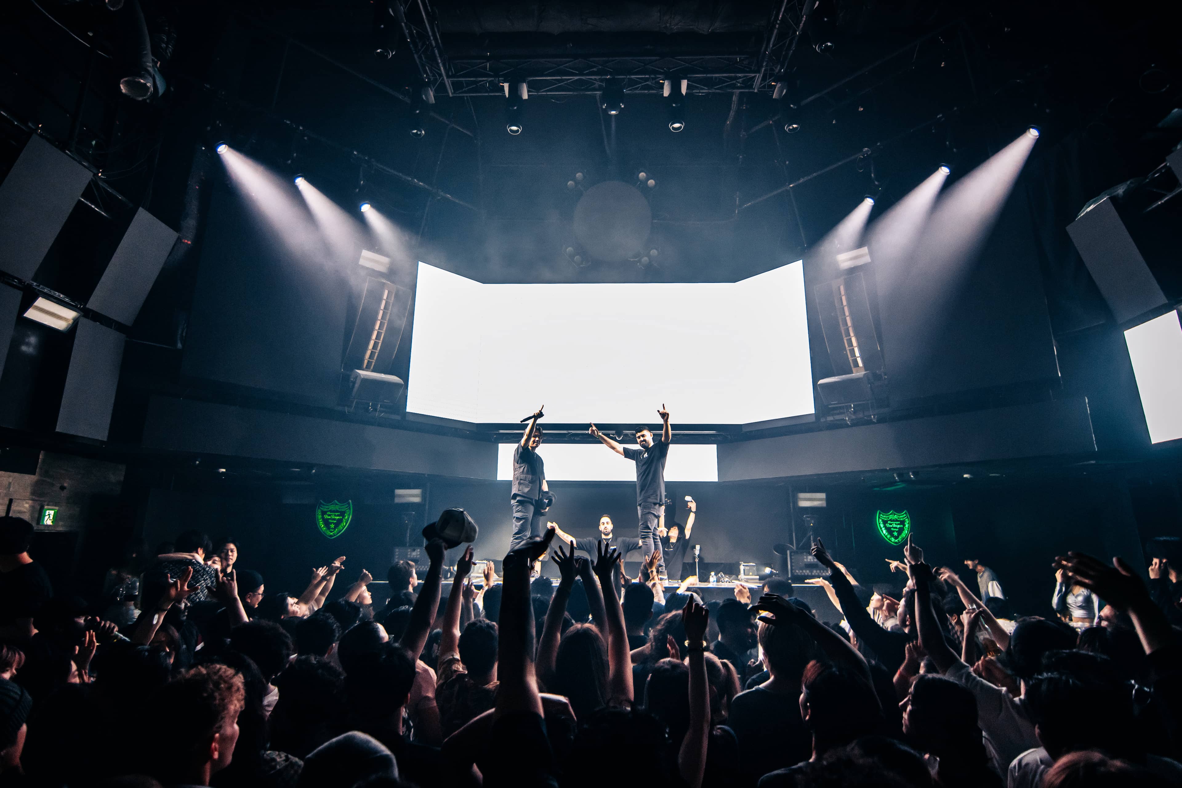 R-CHY live 11