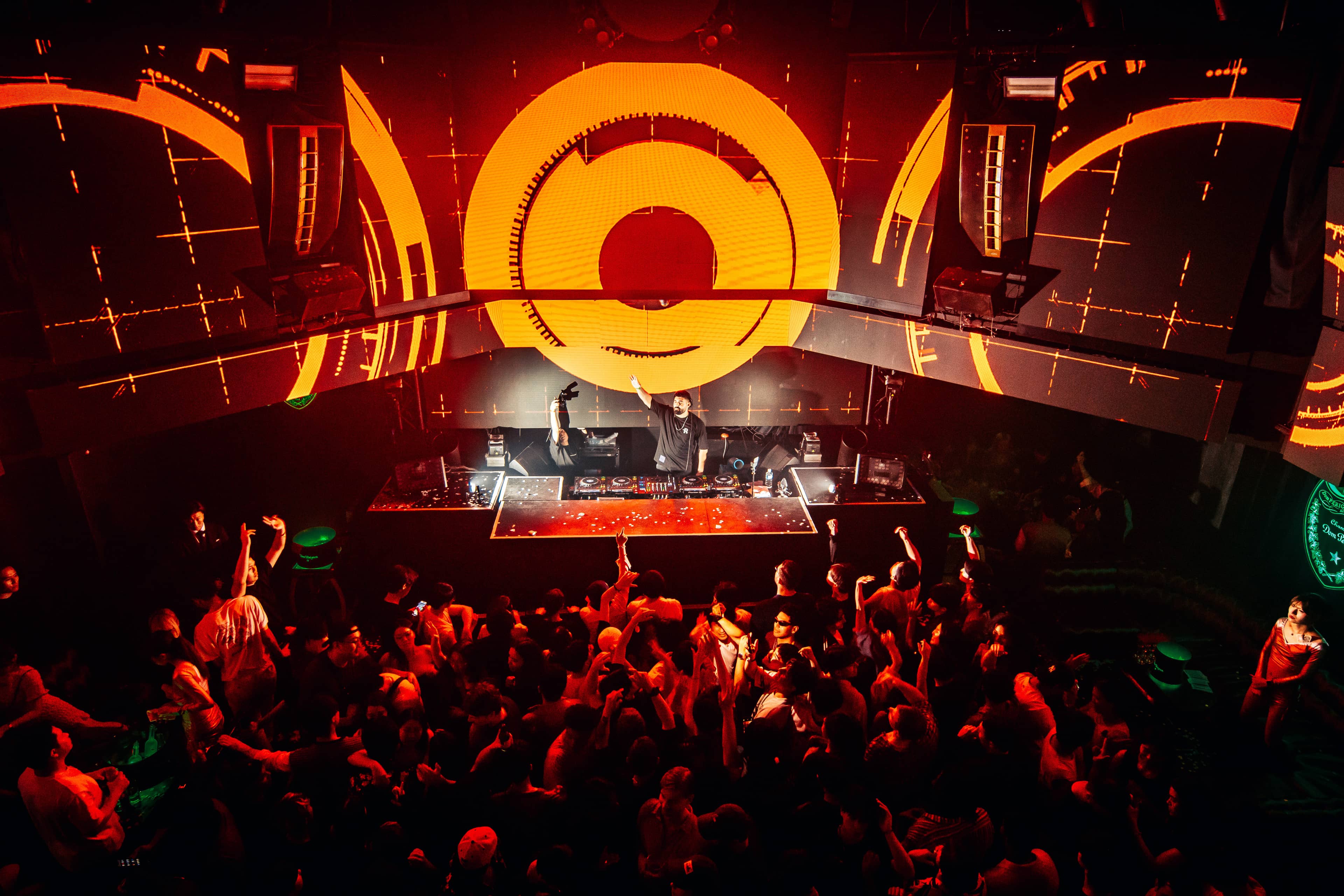 R-CHY live 10