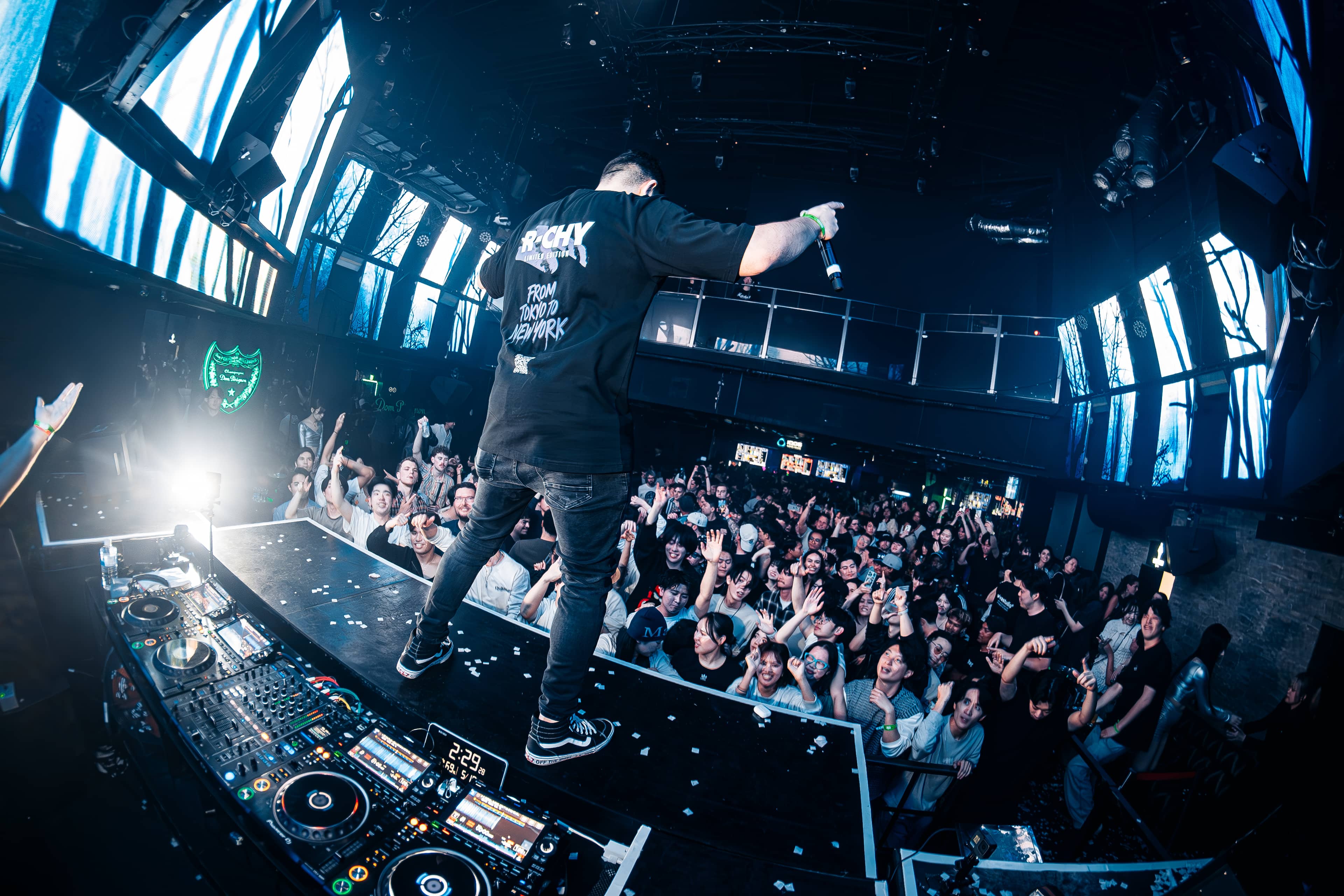R-CHY live 4